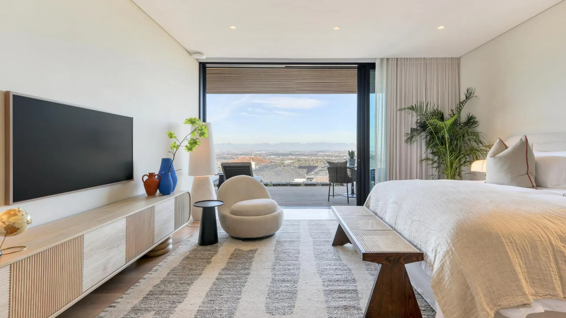 Villa Lion View Private Luxury Retreat Cape Town Guest house