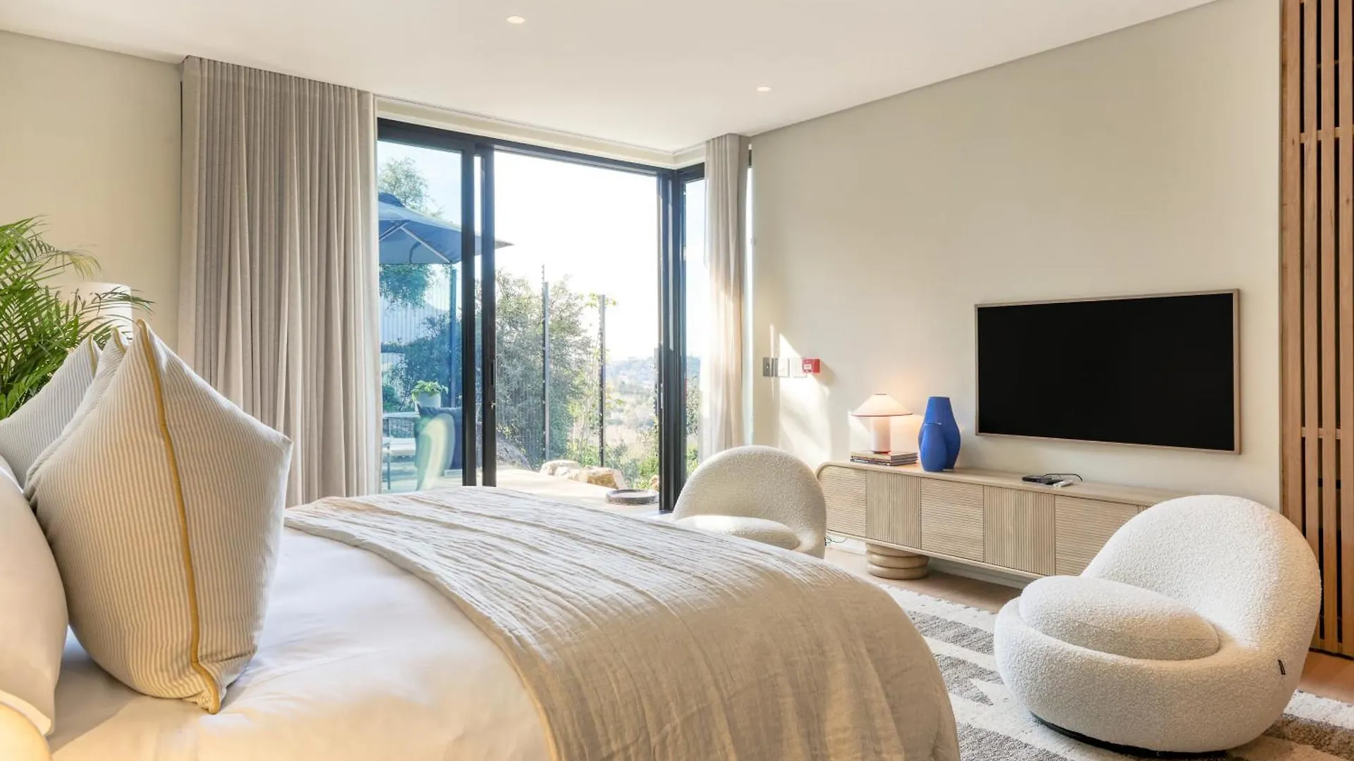 Villa Lion View Private Luxury Retreat Cape Town Guest house